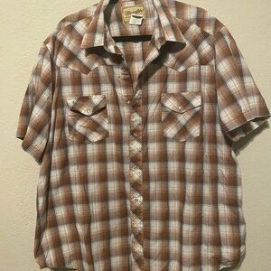 Wrangler Men's Tan and White Plaid Button Down Shirt
